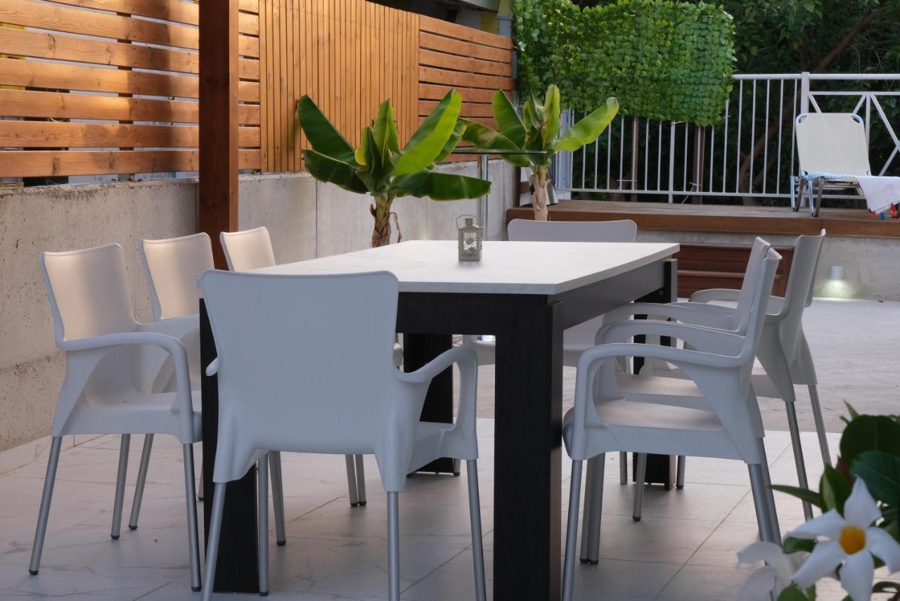 Luxury Fani House Next To Harbor Area With Jacuzzi Apartment Paphos Exterior foto